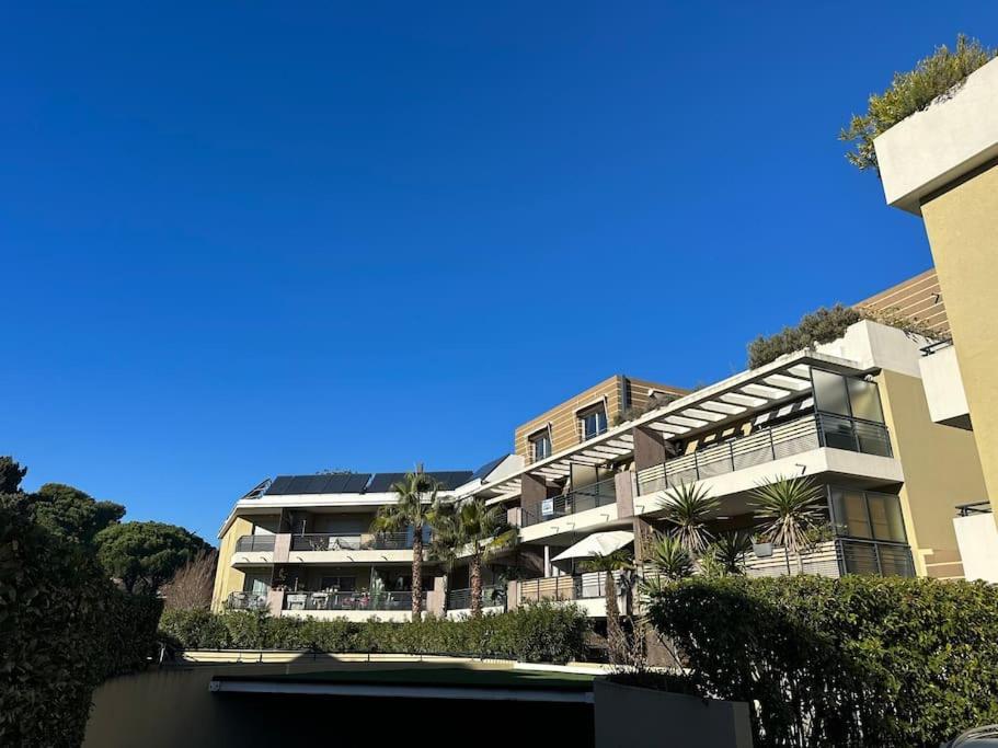 L'Appart Ideal Famille, Terrasse, Piscine, Plage Villeneuve-Loubet Exteriér fotografie