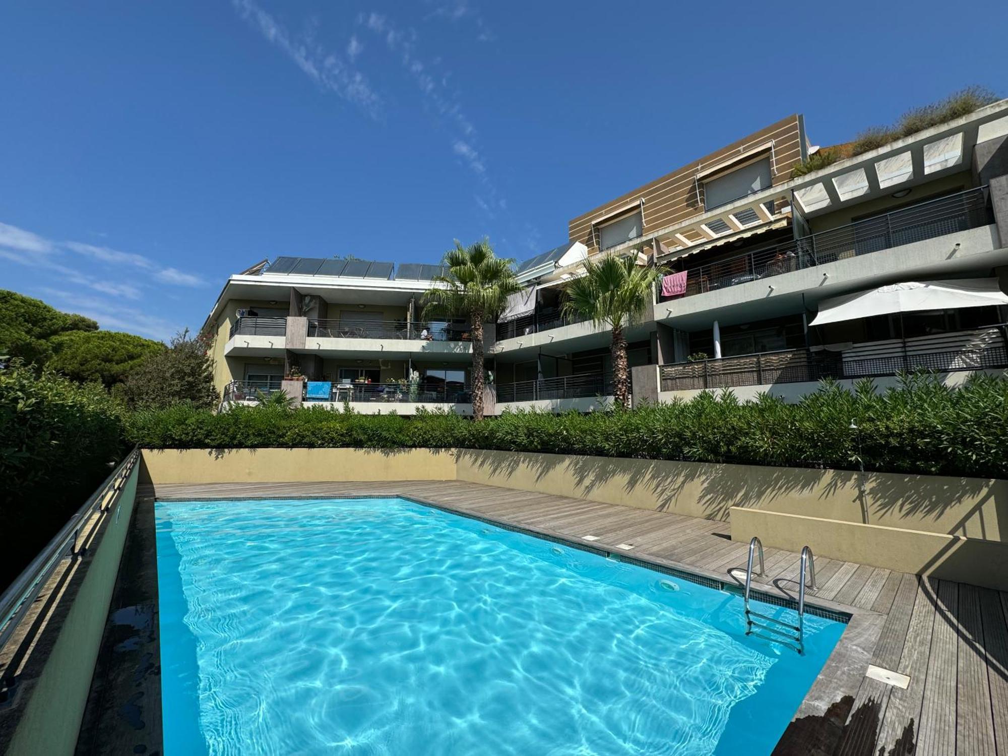 L'Appart Ideal Famille, Terrasse, Piscine, Plage Villeneuve-Loubet Exteriér fotografie