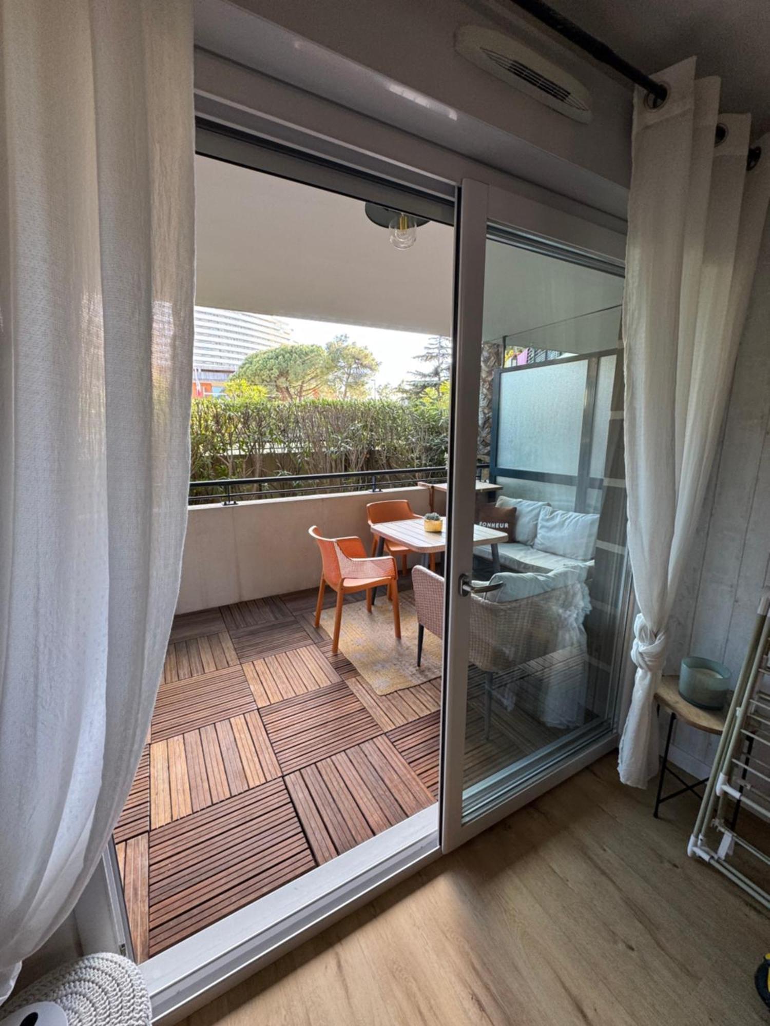 L'Appart Ideal Famille, Terrasse, Piscine, Plage Villeneuve-Loubet Exteriér fotografie